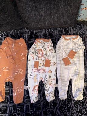 Yoofoss Organic Cotton 3 Piece Footie Pajamas 3-6 month Bundle